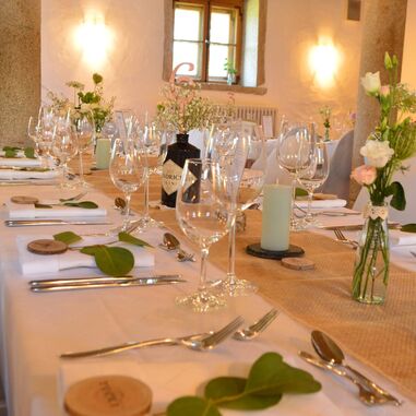 Festlich gedeckter Tisch
