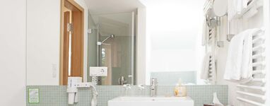 Badezimmer im Hotelzimmer